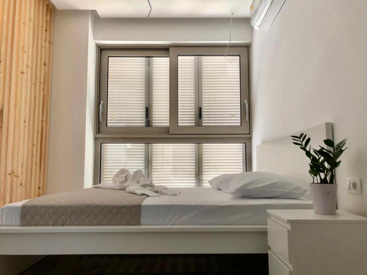 רפאלוביץ' Aura Tower Apartments By Gaby מראה חיצוני תמונה