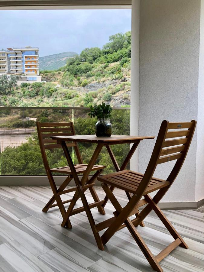 רפאלוביץ' Aura Tower Apartments By Gaby מראה חיצוני תמונה