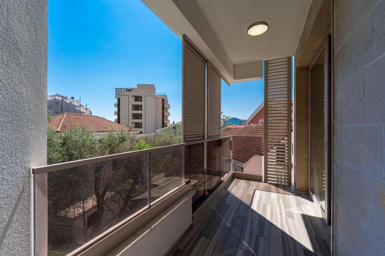 רפאלוביץ' Aura Tower Apartments By Gaby מראה חיצוני תמונה