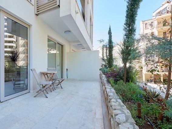 רפאלוביץ' Aura Tower Apartments By Gaby מראה חיצוני תמונה