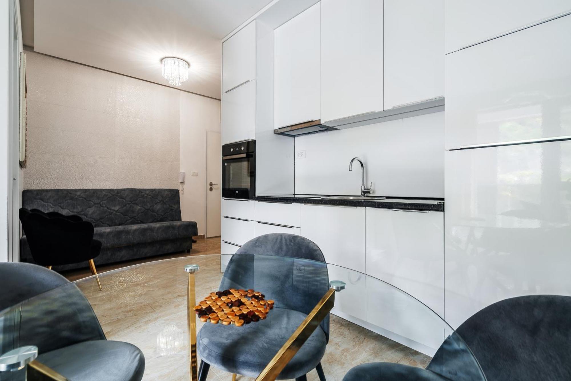 רפאלוביץ' Aura Tower Apartments By Gaby מראה חיצוני תמונה
