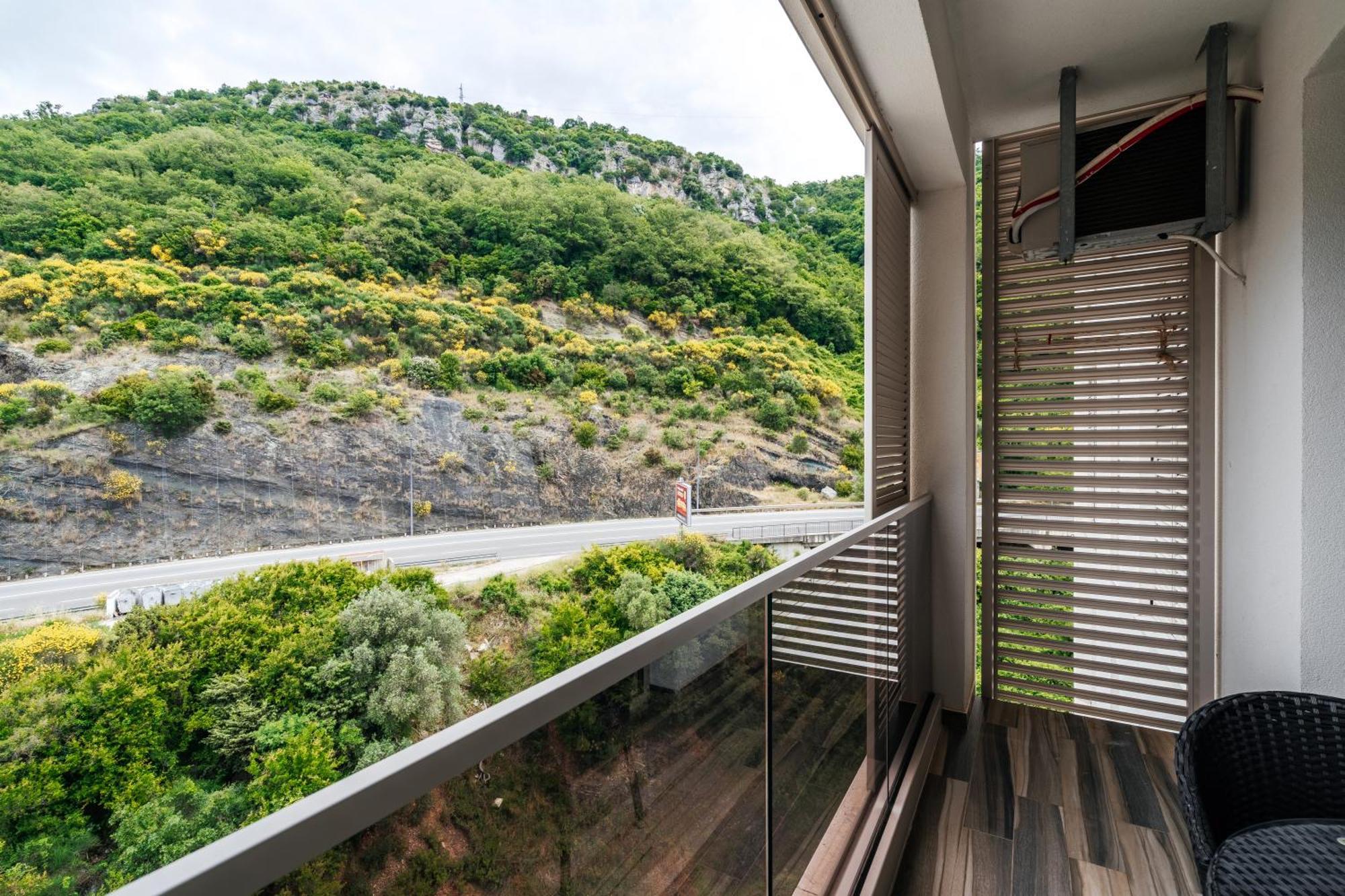 רפאלוביץ' Aura Tower Apartments By Gaby מראה חיצוני תמונה